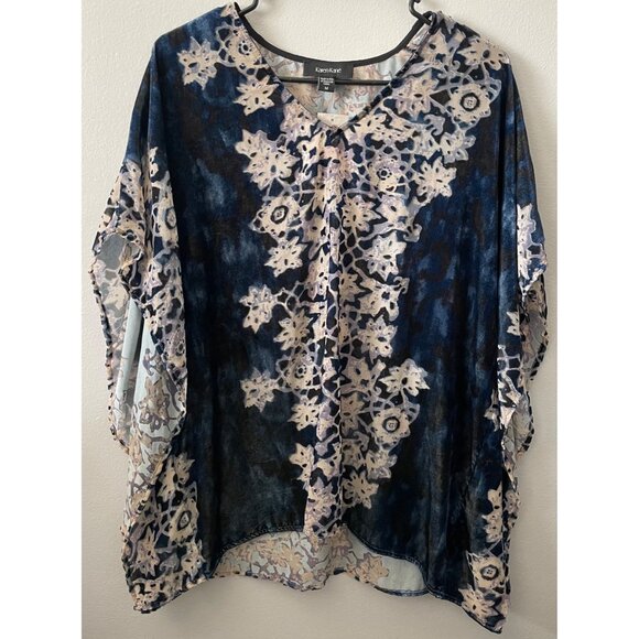 NWT Karen Kane Blue Velvet Floral Burnout Poncho Top M - Picture 2 of 8